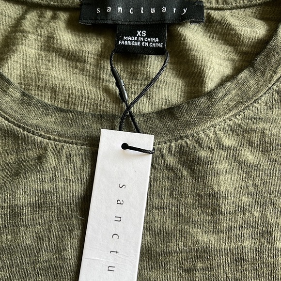 NEW Sanctuary top - Picture 9 of 9